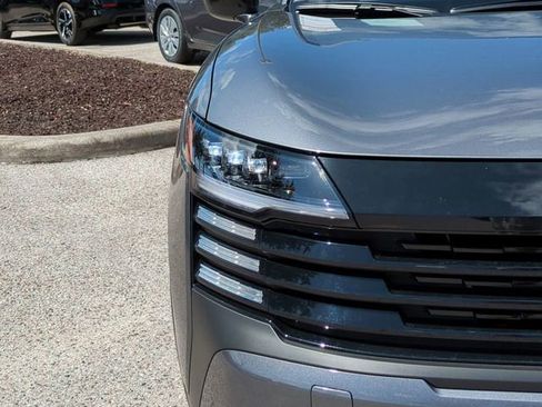 New 2026 Nissan Kicks SV w/ SV Premium Package FWD image 10