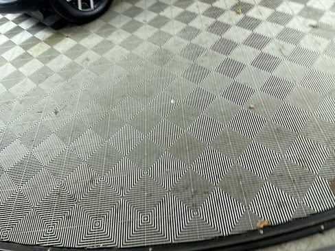 Used 2025 Jeep Grand Cherokee Limited w/ Luxury Tech Group II image 3