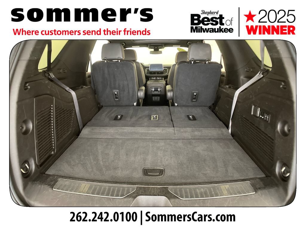 Used 2021 GMC Yukon AT4 w/ Technology Package AWD/4WD image 28