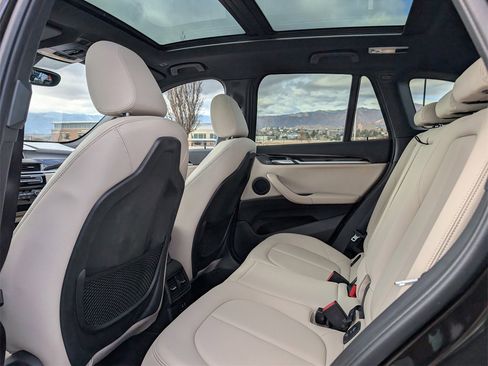 Used 2018 BMW X1 xDrive28i w/ Convenience Package image 16