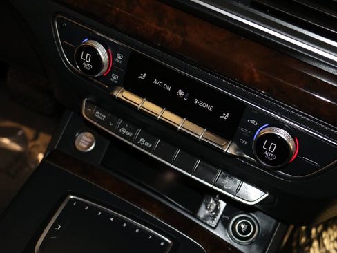 Used 2018 Audi Q5 2.0T Premium image 46