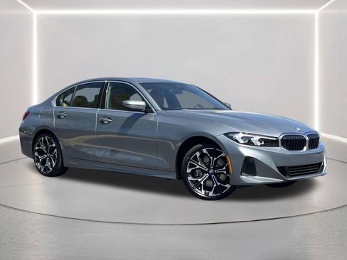 Used 2025 BMW 330i Sedan w/ Premium Package image 2