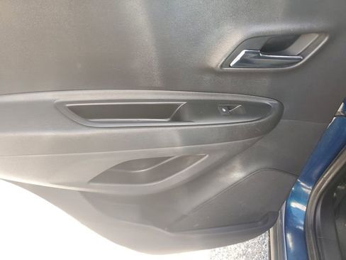 Used 2019 Chevrolet Trax Premier w/ LPO, Protection Package AWD/4WD image 28