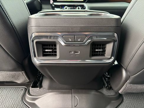 Used 2026 GMC Sierra 1500 Denali AWD/4WD image 17