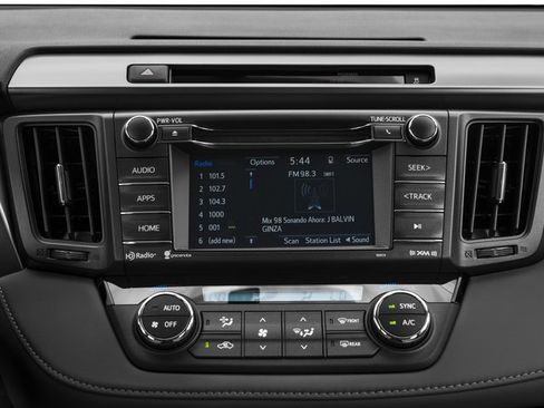 Used 2018 Toyota RAV4 XLE image 10