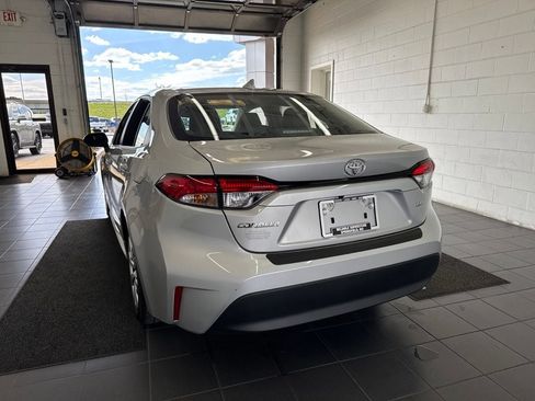 Used 2024 Toyota Corolla LE FWD image 6