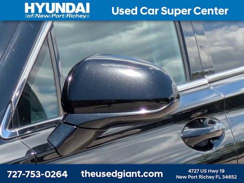 Used 2022 Hyundai Santa Fe SEL FWD image 11