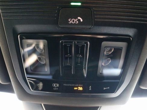 New 2026 Volkswagen Tiguan SE R-Line image 22