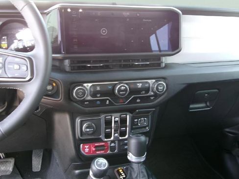 Used 2025 Jeep Wrangler Unlimited Sport S 4xe AWD/4WD image 12