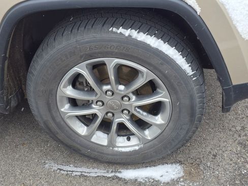 Used 2014 Jeep Grand Cherokee Limited image 5