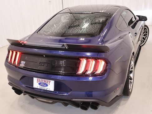 Certified 2018 Ford Mustang GT w/ Black Accent Package image 31