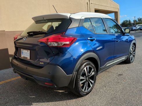 Used 2020 Nissan Kicks SR w/ SR Premium Package image 4
