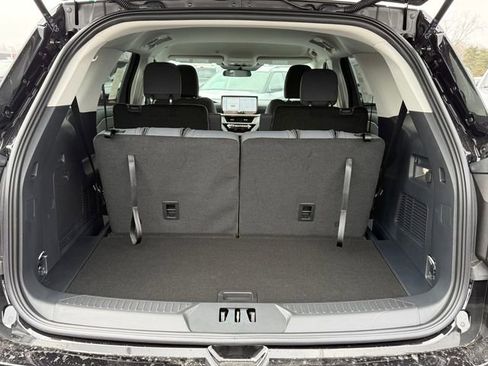 New 2026 Ford Explorer Active image 5