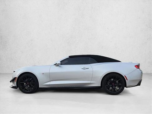 Used 2017 Chevrolet Camaro SS RWD image 8