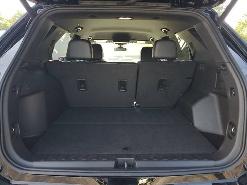 Used 2023 Chevrolet Equinox RS AWD/4WD image 8