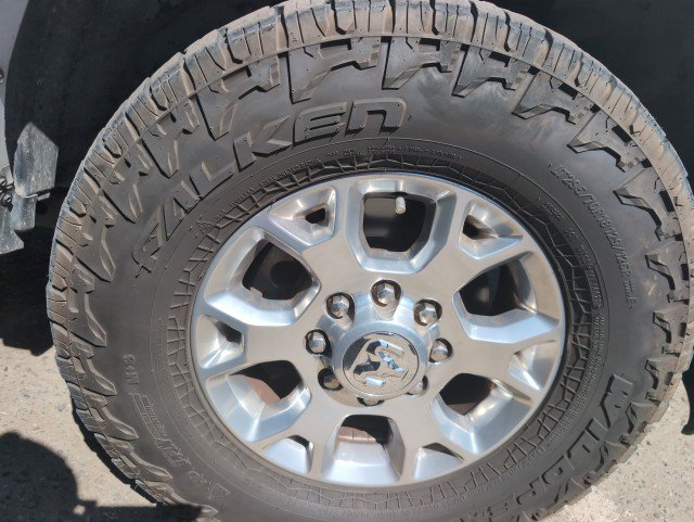 Used 2022 RAM 2500 Laramie AWD/4WD image 4