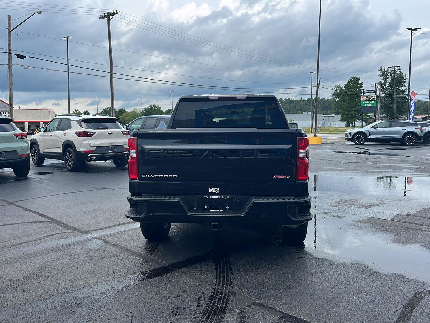 Used 2025 Chevrolet Silverado 1500 RST AWD/4WD image 4