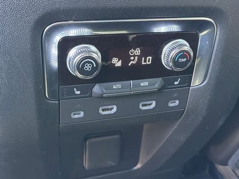 Used 2023 GMC Yukon Denali Ultimate w/ LPO, Floor Liner Package image 17