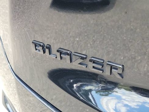 Used 2022 Chevrolet Blazer RS w/ Enhanced Convenience Package FWD image 6