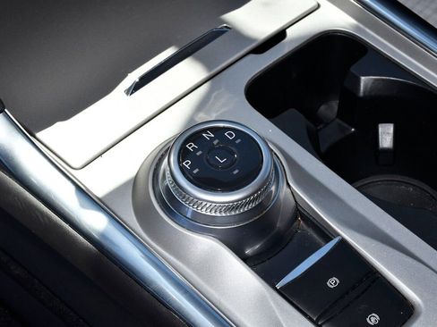 Used 2024 Ford Explorer XLT w/ Equipment Group 202A image 27