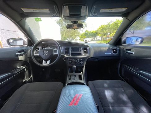 Used 2012 Dodge Charger SE RWD image 17