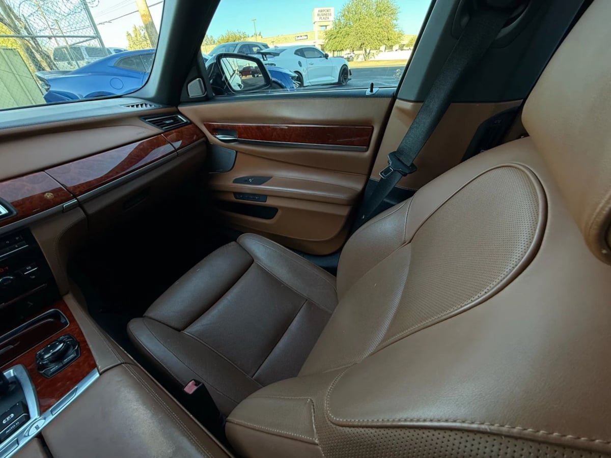Used 2013 BMW ALPINA B7 RWD image 50