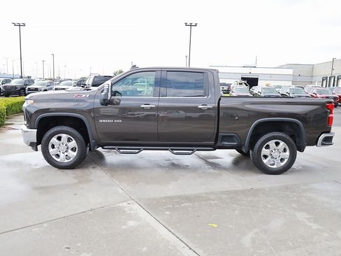 Used 2020 Chevrolet Silverado 3500 LTZ w/ LTZ Plus Package image 3