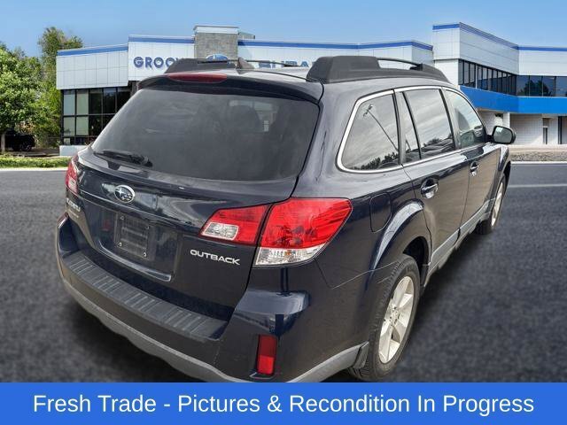 Used 2014 Subaru Outback 2.5i Premium AWD/4WD image 5