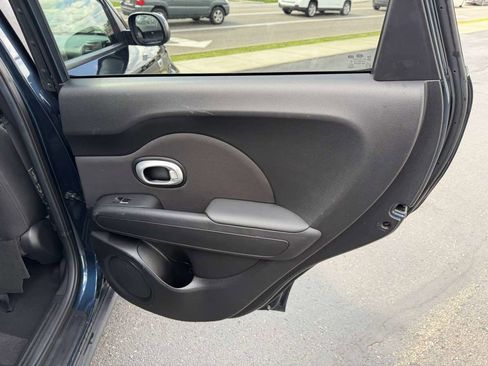 Used 2018 Kia Soul + FWD image 12