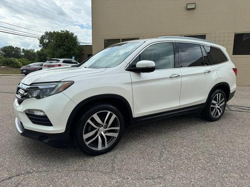 Used 2016 Honda Pilot Touring image 4