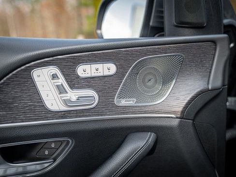 Used 2022 Mercedes-Benz GLS 450 4MATIC image 49