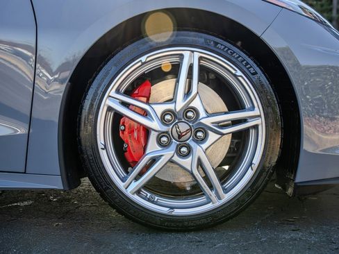 Used 2025 Chevrolet Corvette Stingray w/ Z51 Performance Package image 27