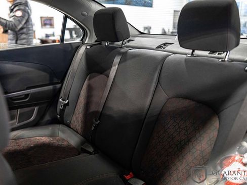 Used 2017 Chevrolet Sonic LT w/ Convenience Package image 28