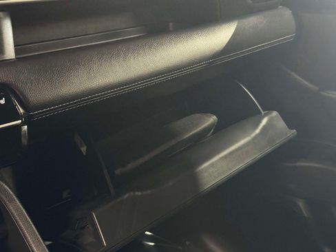 Certified 2023 Honda Pilot EX-L image 10
