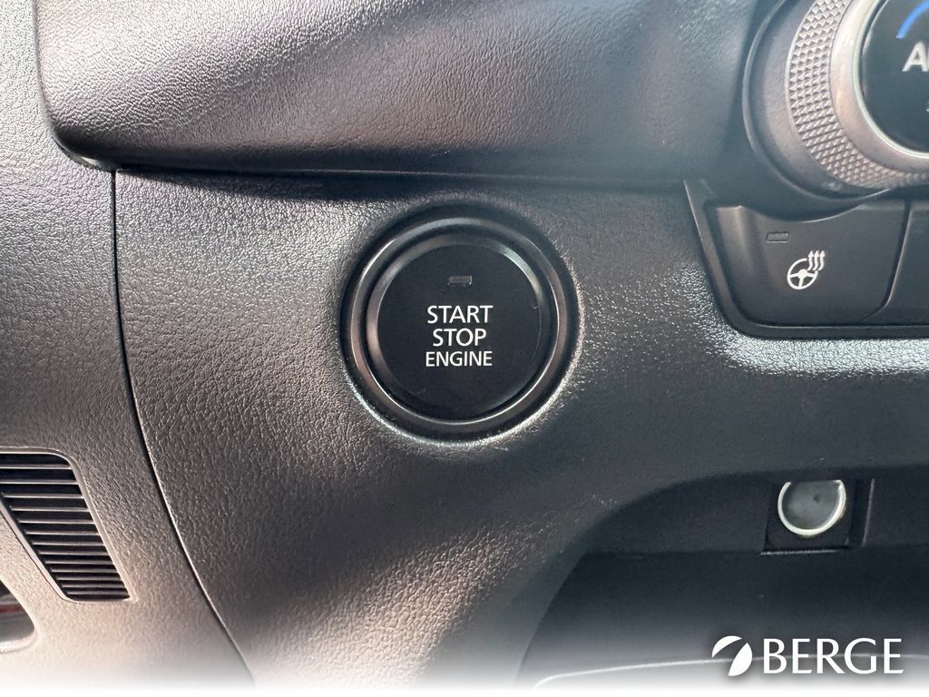 Certified 2025 MAZDA CX-50 AWD 2.5 Turbo w/ Accent Package image 28