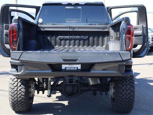 Used 2020 GMC Sierra 2500 Denali w/ Denali Ultimate Package AWD/4WD image 39