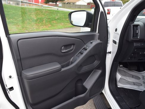 New 2026 Nissan Frontier SV w/ All-Weather Content Package image 12