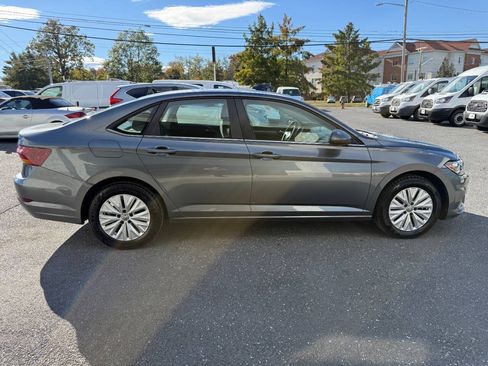 Used 2019 Volkswagen Jetta SE FWD image 36
