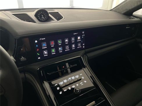 New 2025 Porsche Panamera Turbo image 18