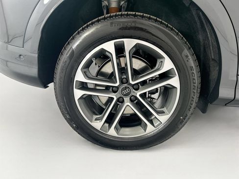 Used 2026 Audi Q5 Premium Plus AWD/4WD image 32