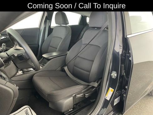 Used 2023 Chevrolet Malibu LS FWD image 2