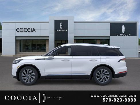 New 2026 Lincoln Aviator AWD image 3