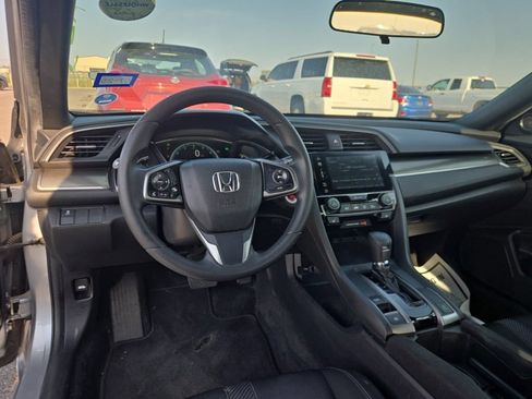 Used 2017 Honda Civic EX image 10