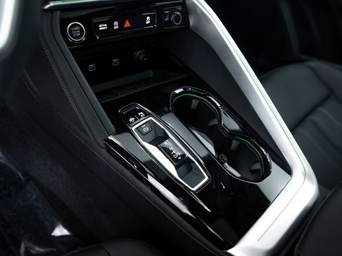 New 2025 Audi Q5 Premium Plus image 10