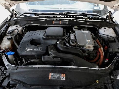 Used 2016 Ford Fusion SE w/ Equipment Group 502A image 57