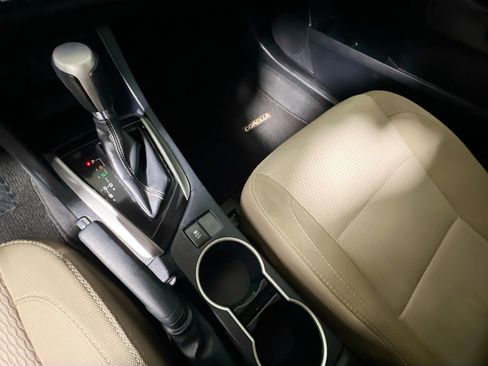 Used 2016 Toyota Corolla LE image 16