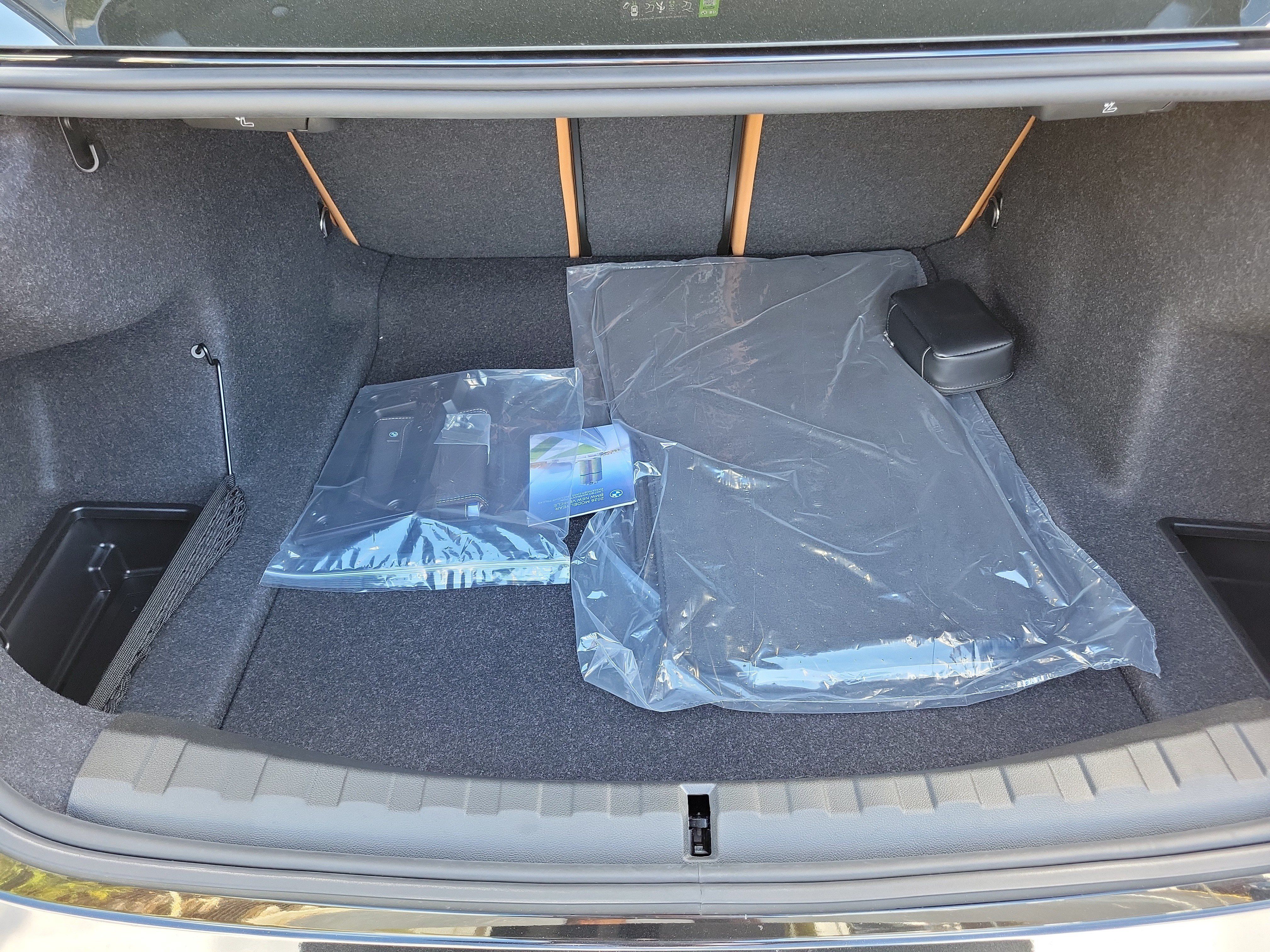 New 2026 BMW 330i Sedan w/ Convenience Package RWD image 6