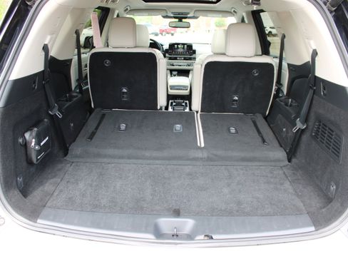 Used 2022 Nissan Pathfinder SL w/ SL Premium Package AWD/4WD image 7