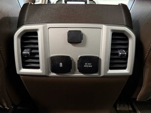 Used 2021 Ford F250 King Ranch w/ King Ranch Ultimate Package AWD/4WD image 17
