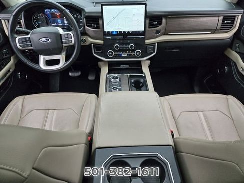 Used 2024 Ford Expedition Limited AWD/4WD image 16